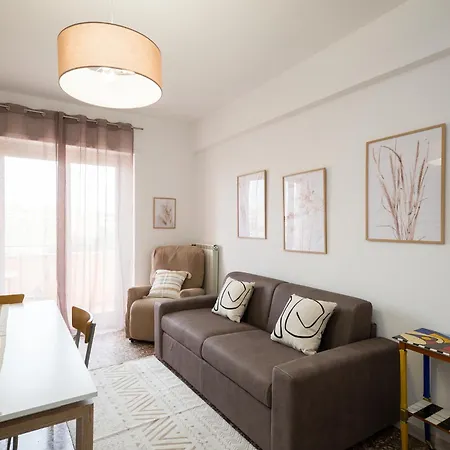 Apartment Metroa Strategic Position